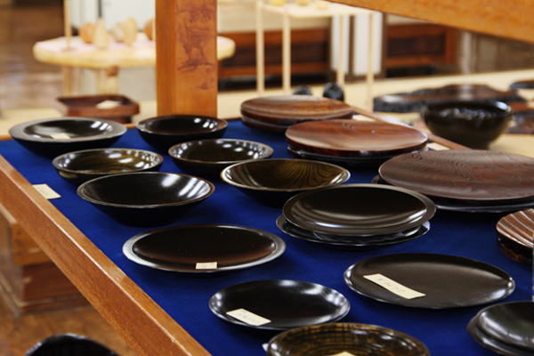 山を育てる事の大切さ「木地師の里ヤマイチろくろ細工」