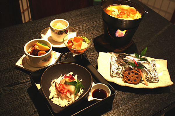 味わい深く、体にやさしい料理の数々「食育ひろば 摩訶／＼（まかまか）」