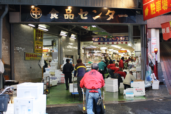 【市場特集】名古屋駅で100年の歴史を築いてきた「柳橋中央市場」