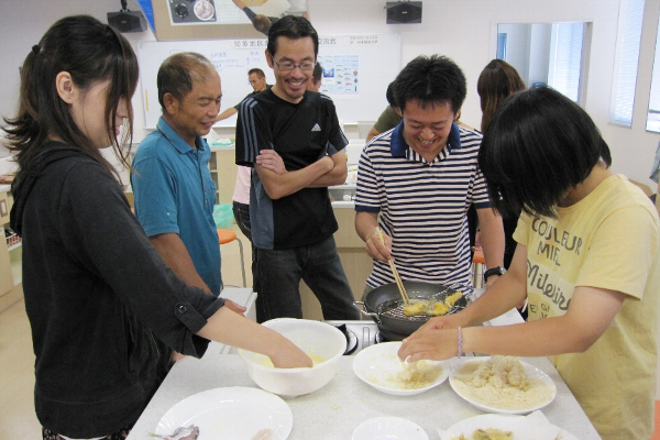 【お魚ブログ】日本福祉大で魚食普及料理交流会