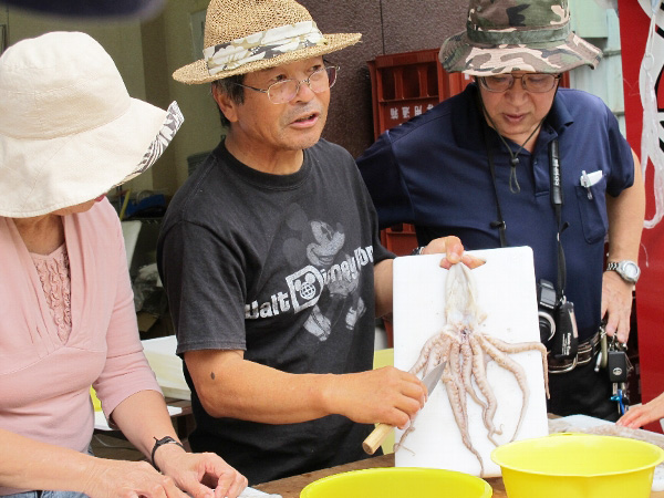 三河湾環境再生プロジェクトで日間賀島の干しタコづくりを体験！第56回「味わって知る わたしたちの海」