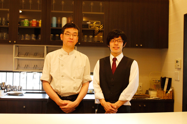 地元の若いパティシエ仲間とコラボ、 地域の特産品を素材に、これまでにないフランス菓子を作る 「ギャルリ・シュシュ・アー」