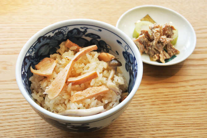 香りは松茸以上！付知に伝わる森の宝「さるまい茸」
