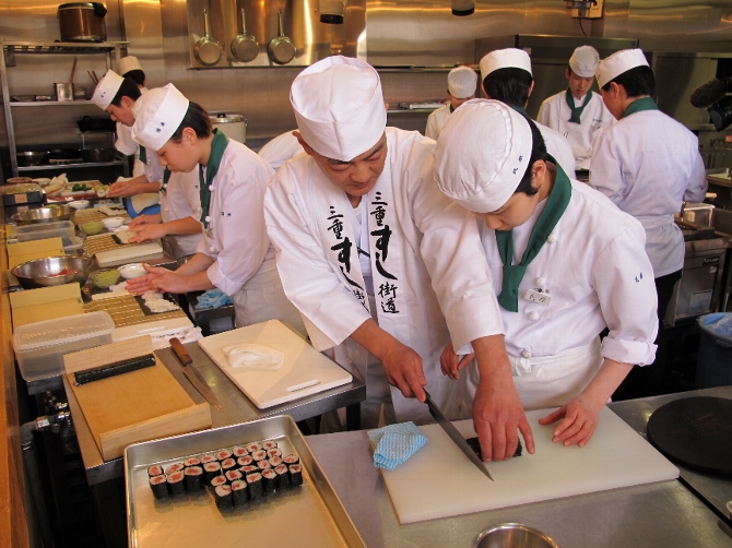 すし祭りinまごの店4