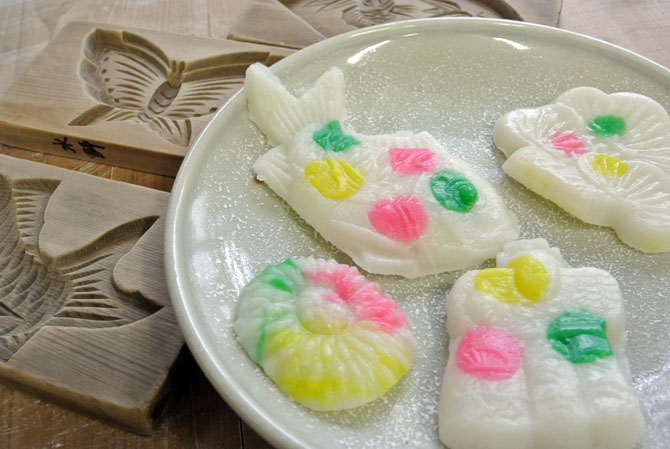 桃の節句を祝う尾張三河の「おこしもん」