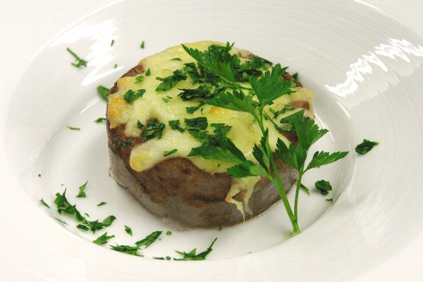 Vol.13 口のなかにあふれるでるうま味！食べごたえのある「カブのステーキグラタン」（調理時間約45分）